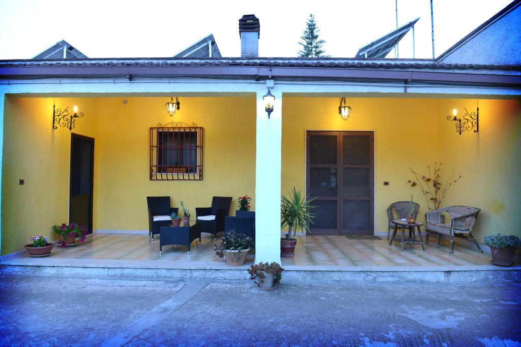 B&B Villa Lucia Mesagne Exterior photo